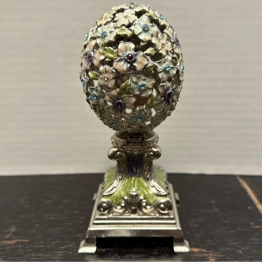 Jeweled Gem Music Box Collection Covered Egg By Collette Et Cie Song The Spring